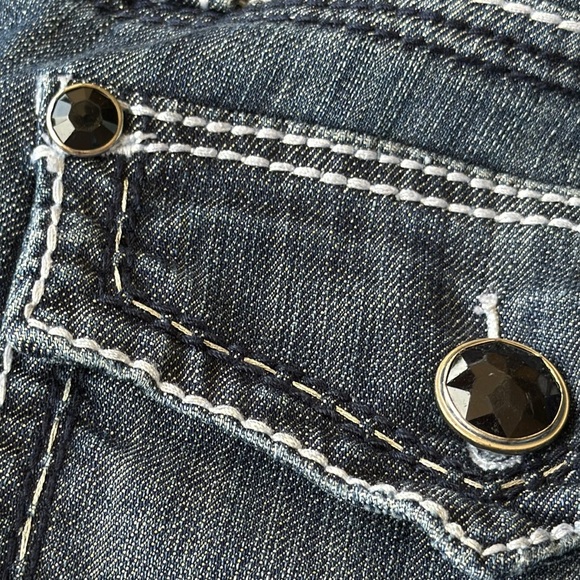 Distressed YMI Blue Jeans for Women With Black Button Detail - Picture 3 of 5